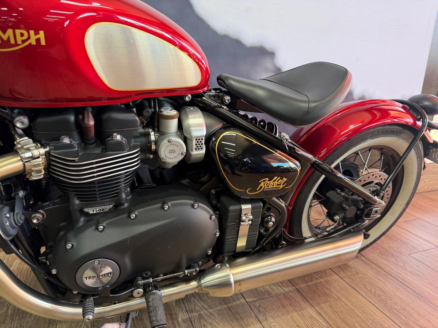 2022 TRIUMPH BONNEVILLE BOBBER GOLDLINE ROAD