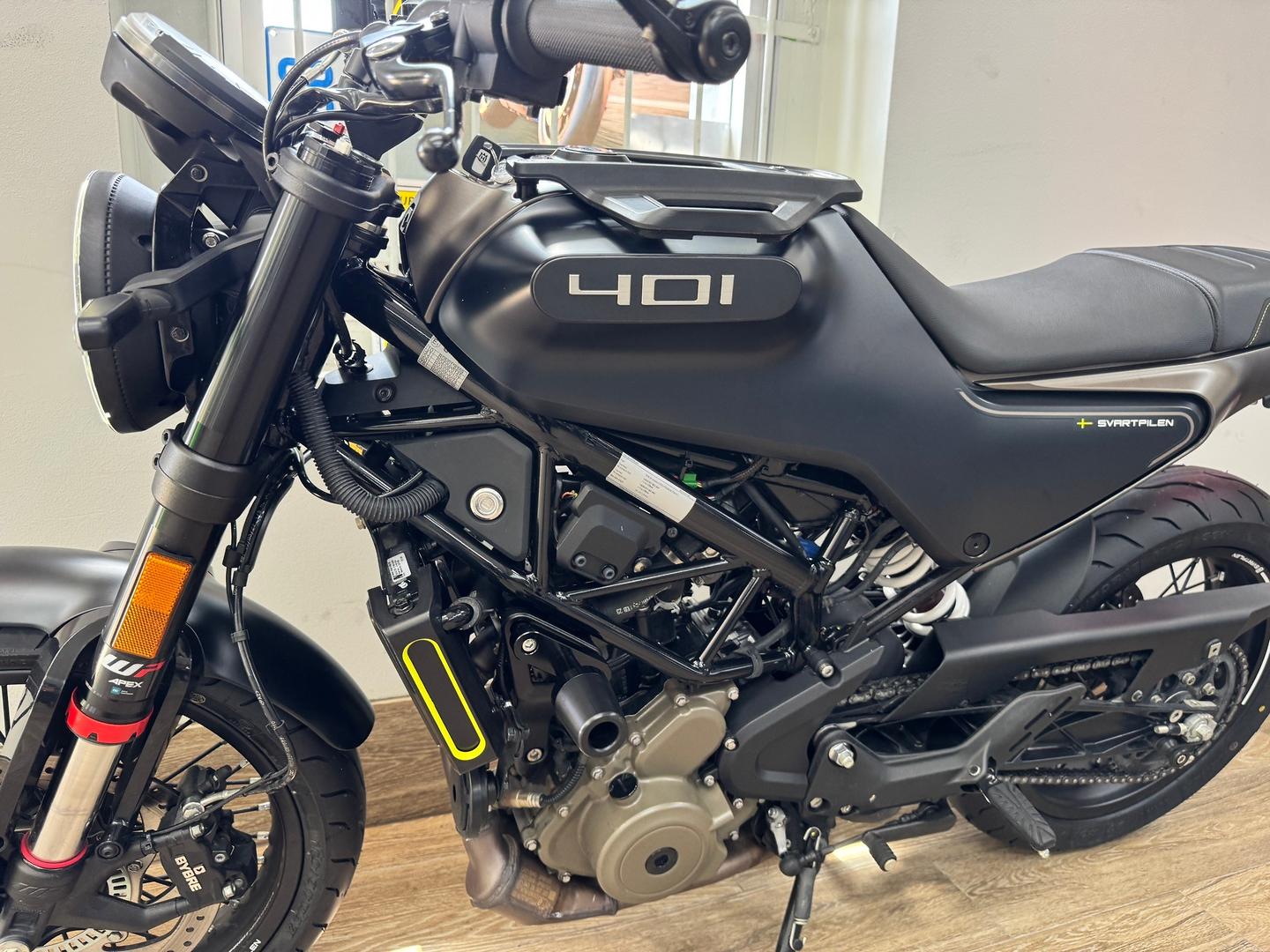 2023 HUSQVARNA SVARTPILEN 401 ROAD