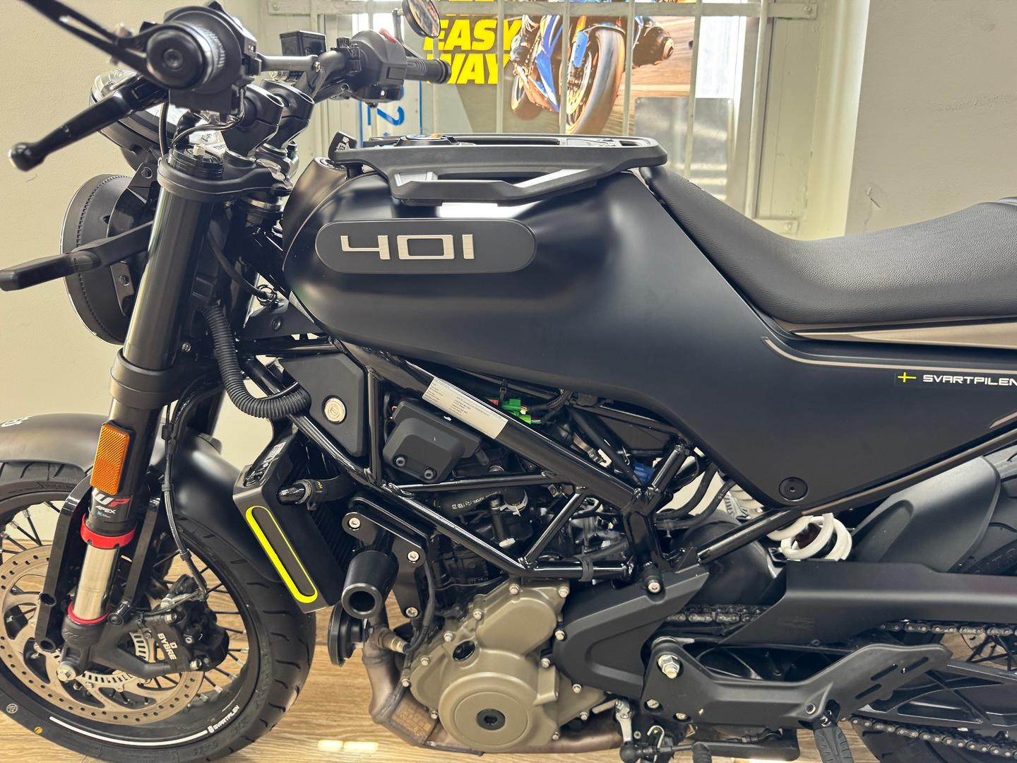 2023 HUSQVARNA SVARTPILEN 401 ROAD