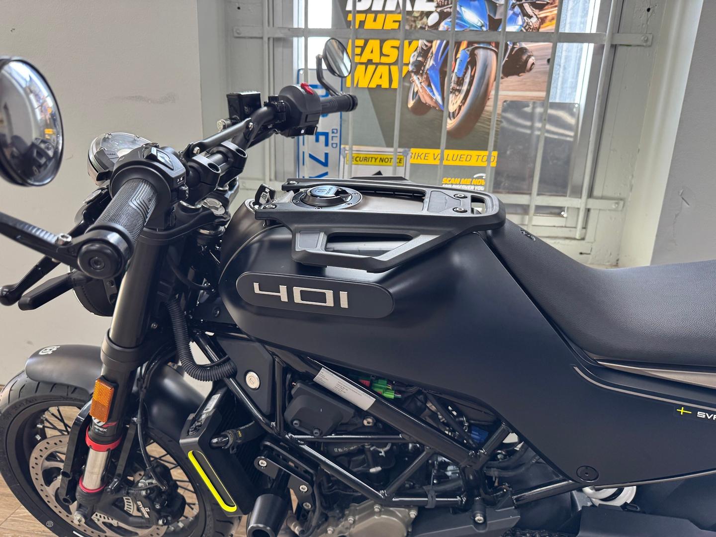 2023 HUSQVARNA SVARTPILEN 401 ROAD