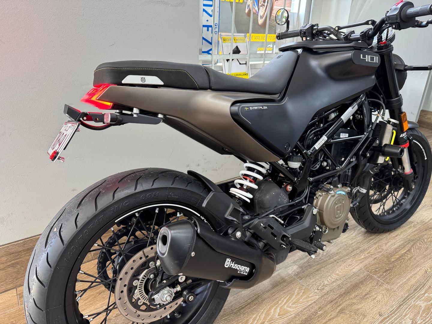 2023 HUSQVARNA SVARTPILEN 401 ROAD