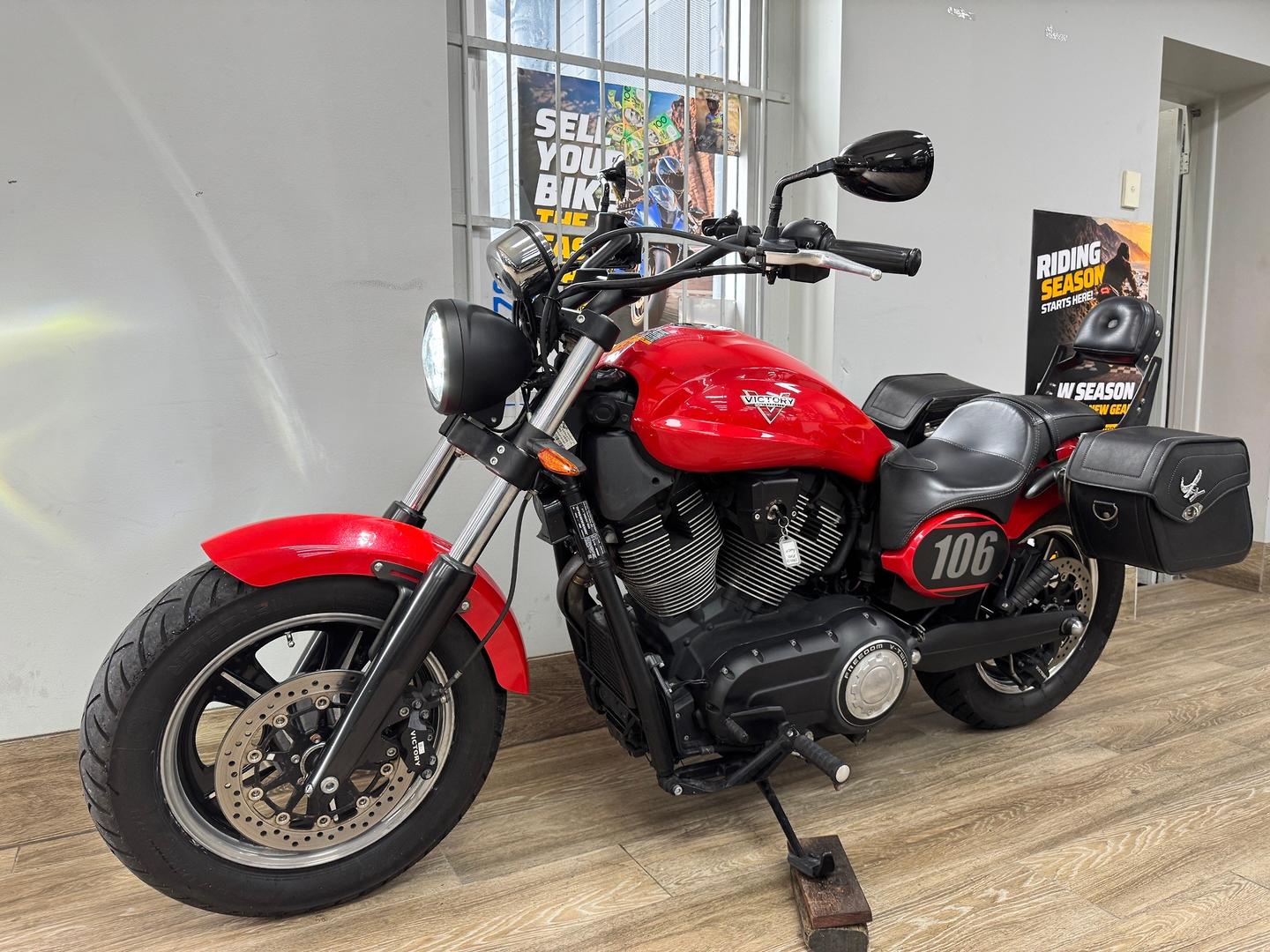 2016 VICTORY JUDGE CRUISER