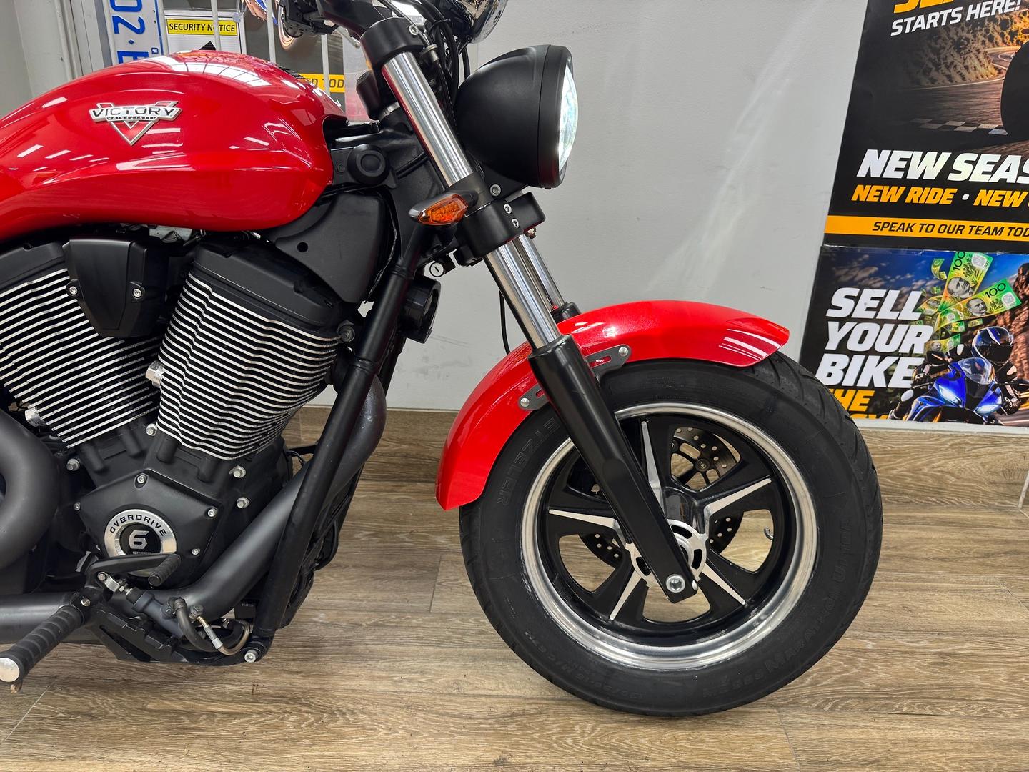 2016 VICTORY JUDGE CRUISER