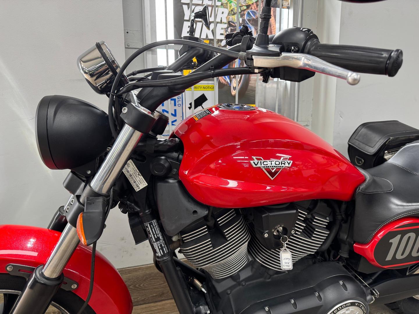2016 VICTORY JUDGE CRUISER
