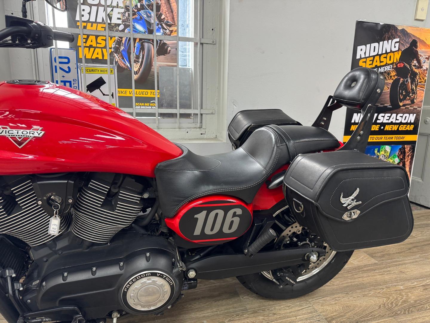 2016 VICTORY JUDGE CRUISER