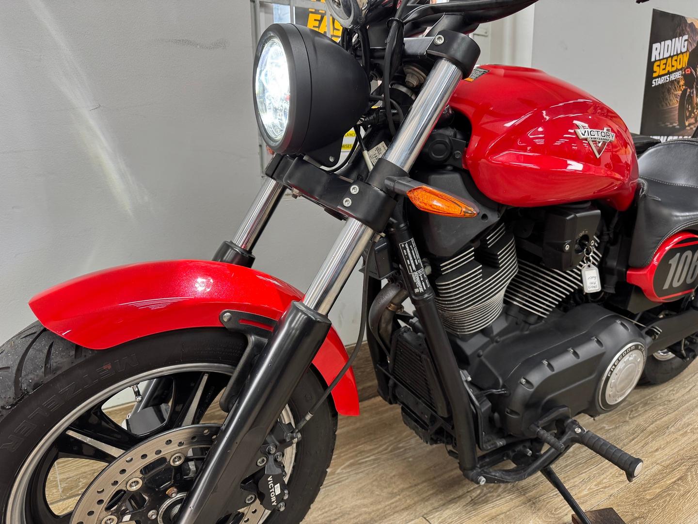 2016 VICTORY JUDGE CRUISER