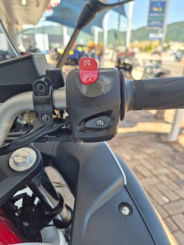 2013 YAMAHA FZ6R ROAD