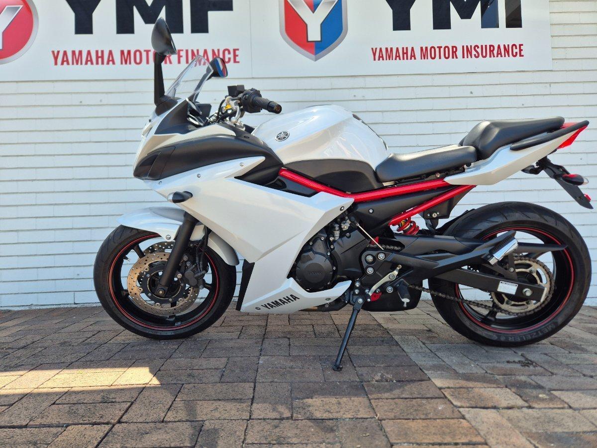 2013 YAMAHA FZ6R ROAD