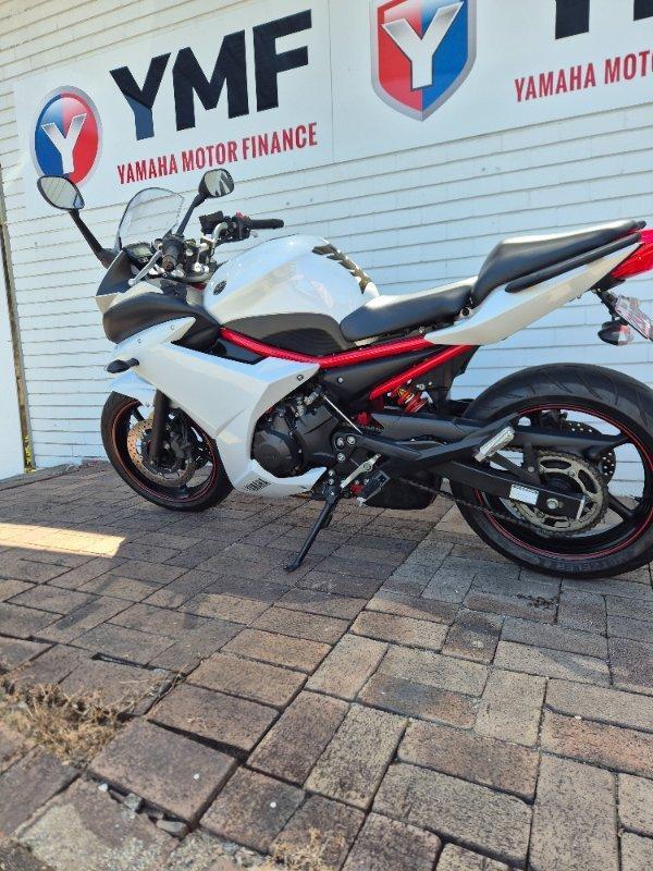 2013 YAMAHA FZ6R ROAD