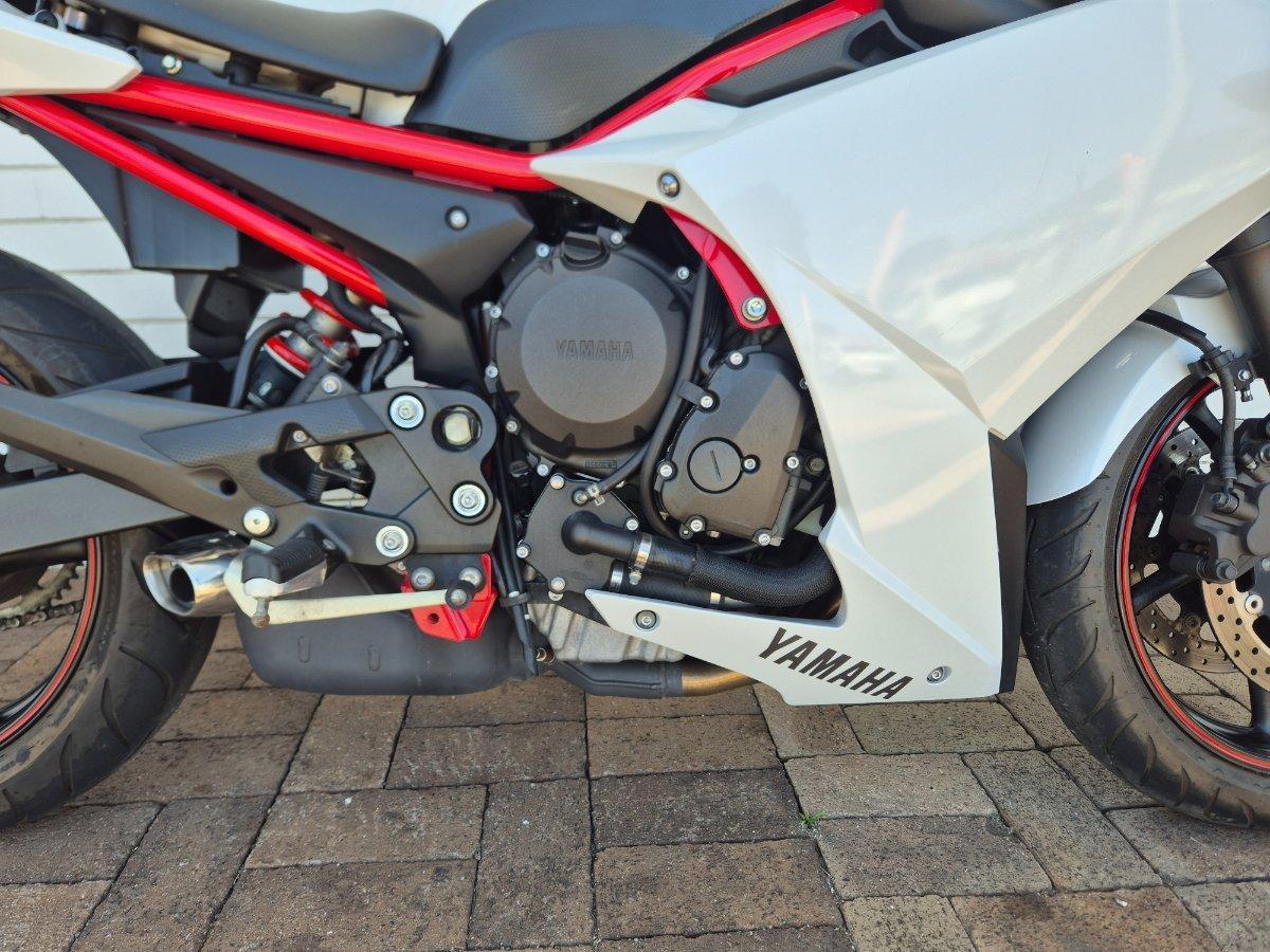 2013 YAMAHA FZ6R ROAD