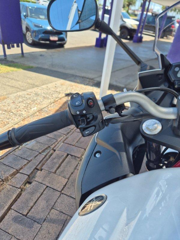 2013 YAMAHA FZ6R ROAD