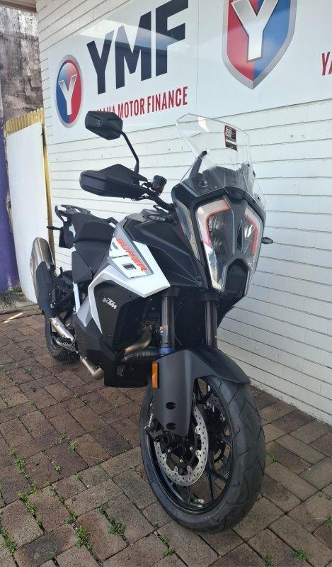 2023 KTM SUPER ADVENTURE S DUAL SPORTS