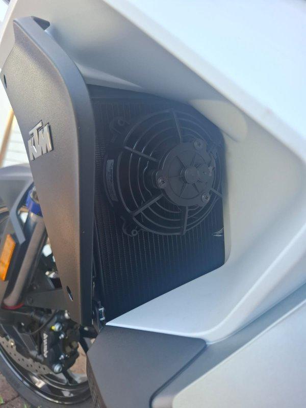 2023 KTM SUPER ADVENTURE S DUAL SPORTS