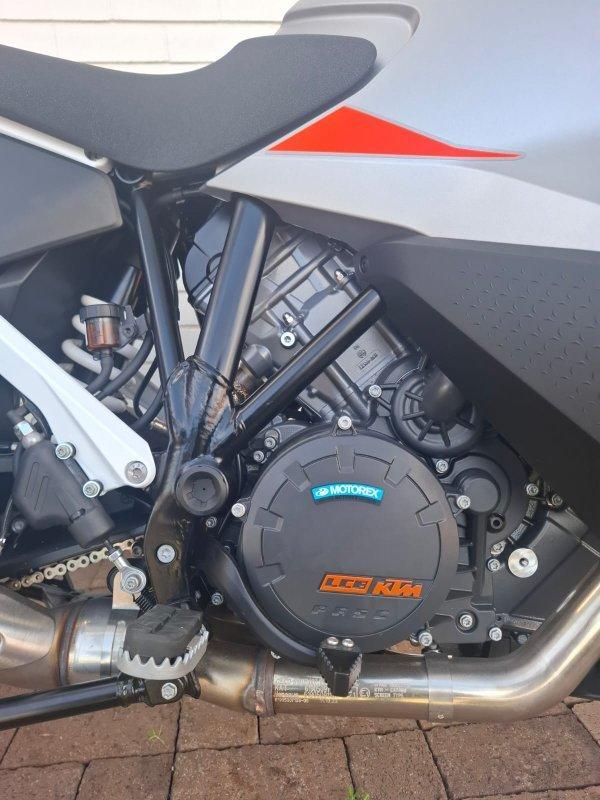2023 KTM SUPER ADVENTURE S DUAL SPORTS