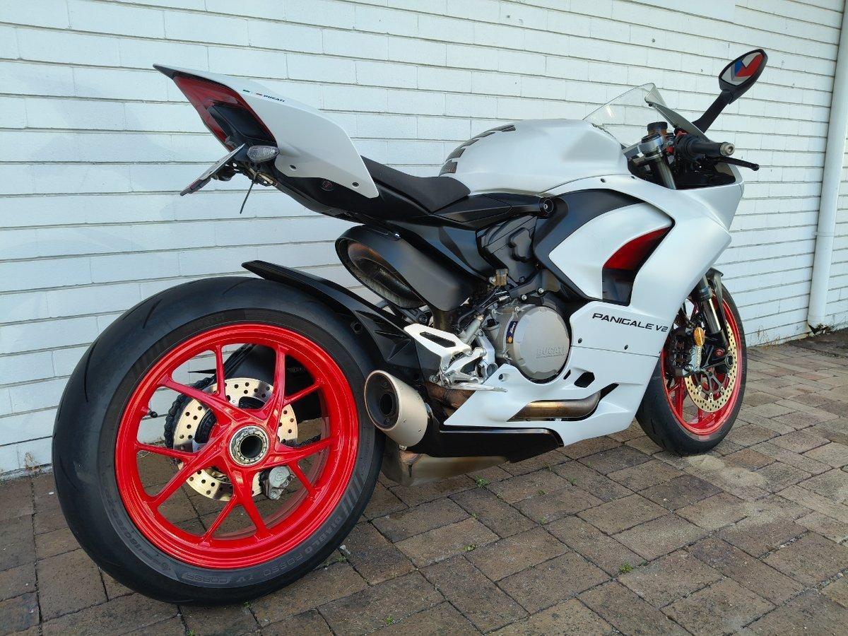 2020 DUCATI PANIGALE V2 SPORTS