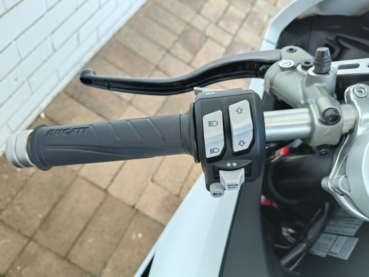 2020 DUCATI PANIGALE V2 SPORTS