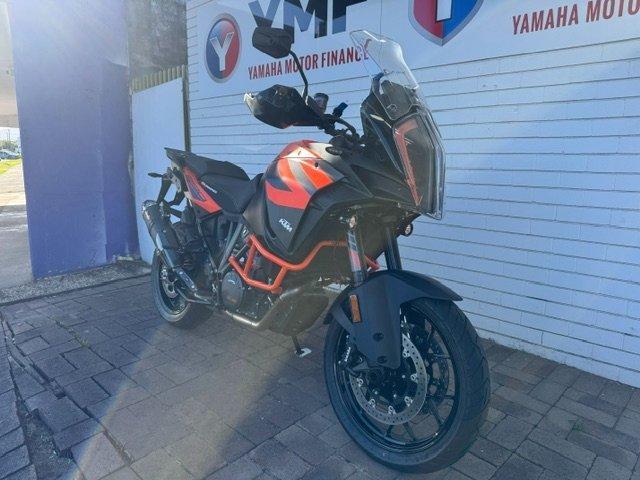 2018 KTM SUPER ADVENTURE S DUAL SPORTS