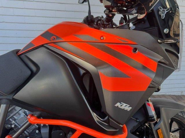 2018 KTM SUPER ADVENTURE S DUAL SPORTS