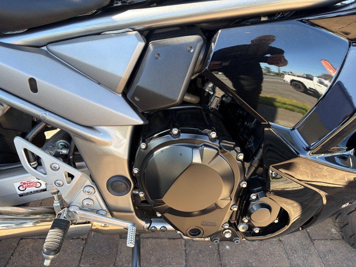 2011 SUZUKI GSX1250FA ROAD