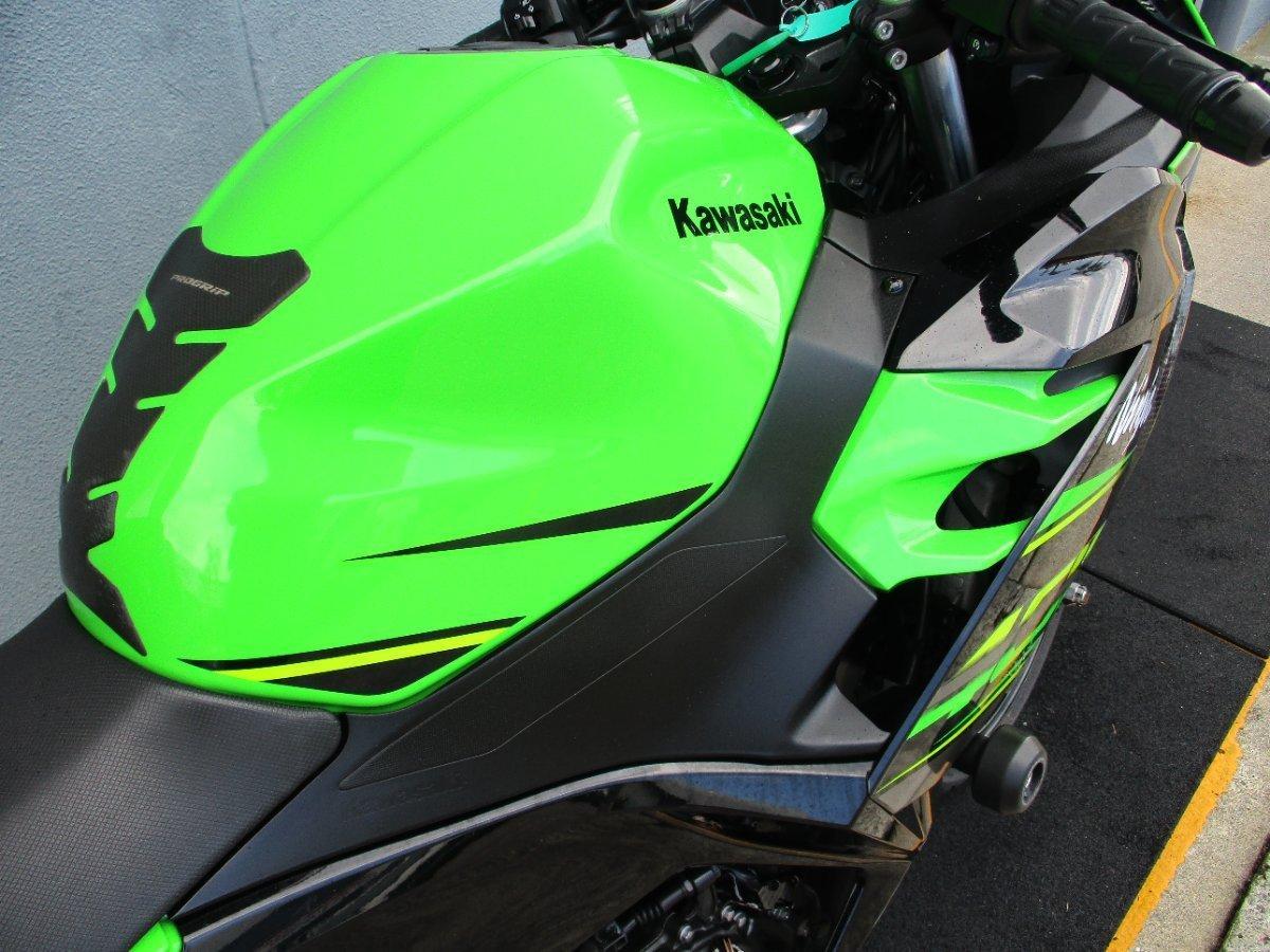 2018 KAWASAKI NINJA 400 KRT EDITION SPORTS