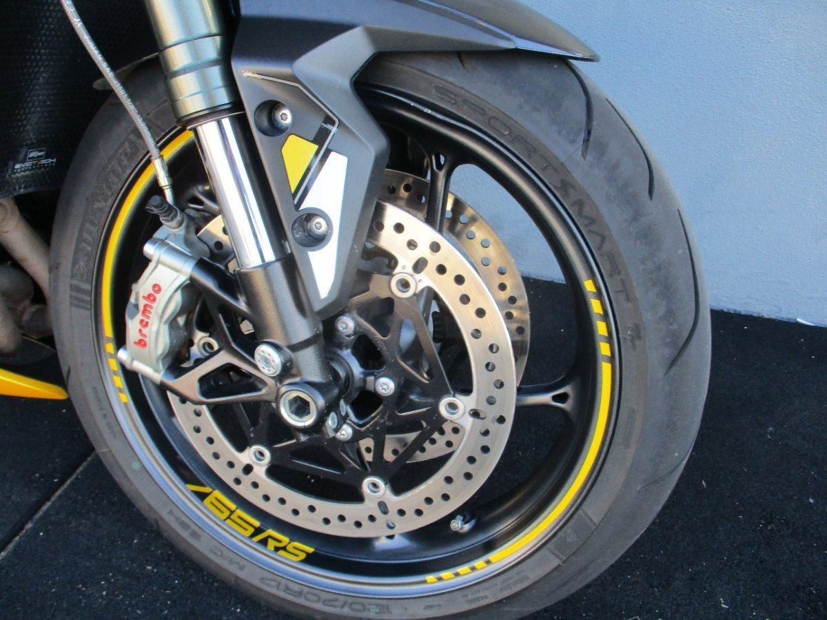 2025 TRIUMPH STREET TRIPLE RS ROAD