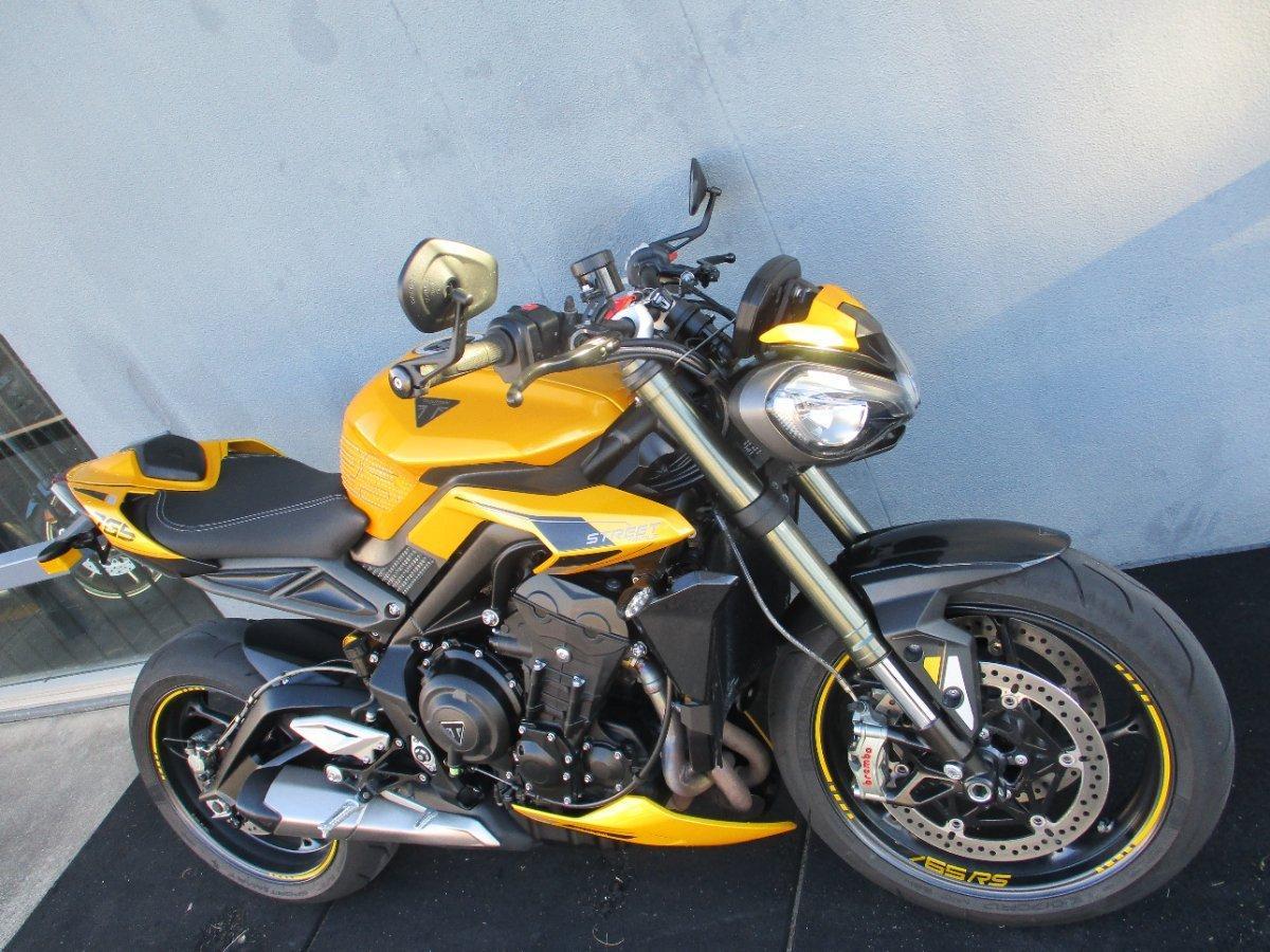 2025 TRIUMPH STREET TRIPLE RS ROAD