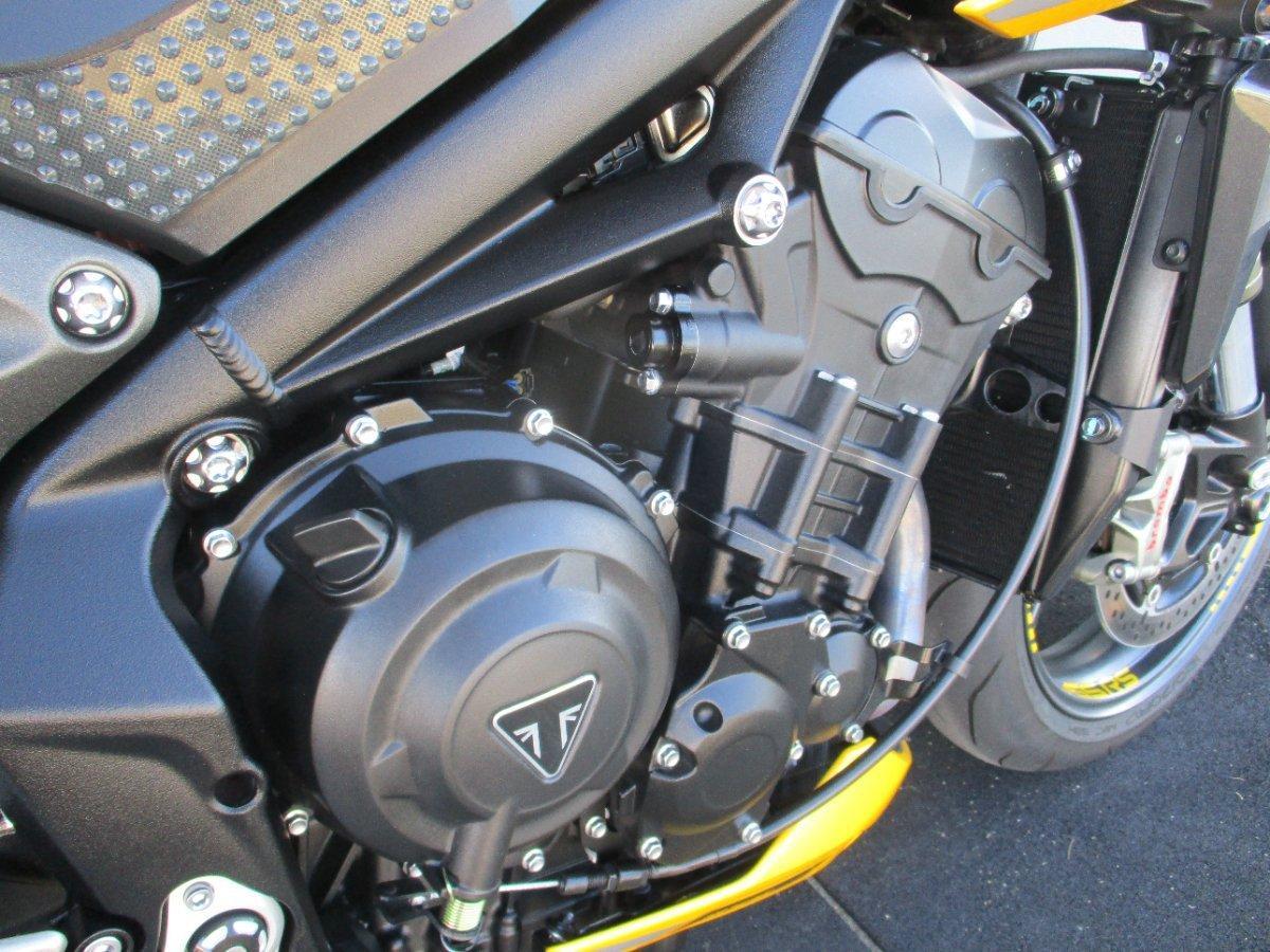 2025 TRIUMPH STREET TRIPLE RS ROAD