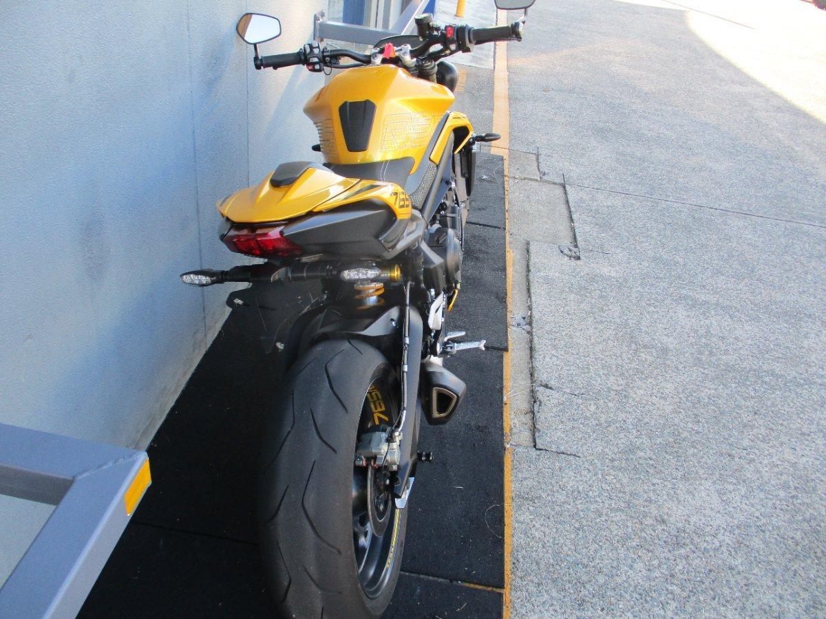2025 TRIUMPH STREET TRIPLE RS ROAD