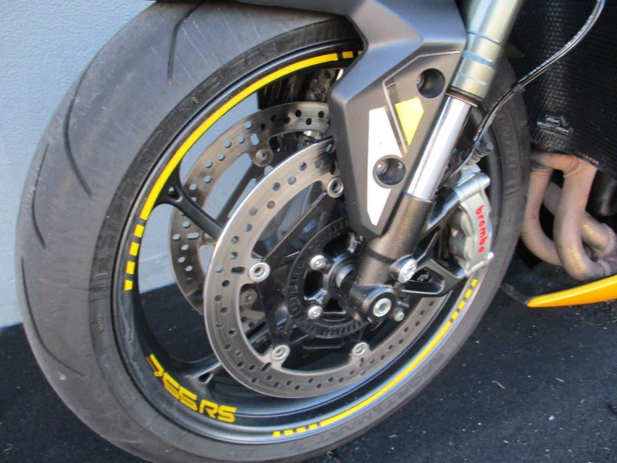2025 TRIUMPH STREET TRIPLE RS ROAD