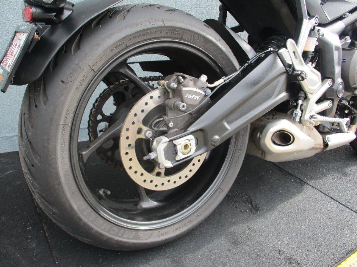 2023 TRIUMPH TRIDENT 660 ROAD