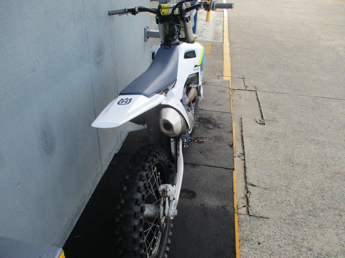 2025 HUSQVARNA FC250 MOTOCROSS