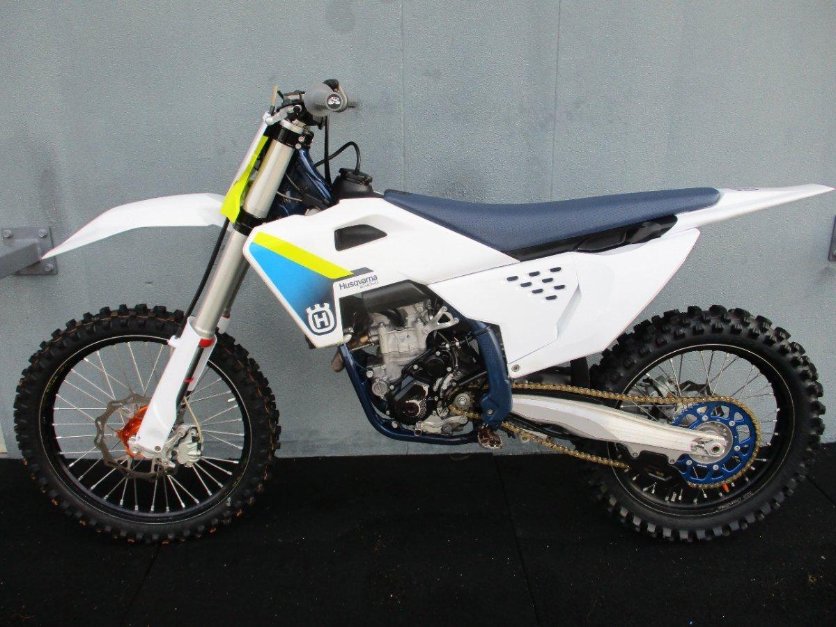 2025 HUSQVARNA FC250 MOTOCROSS