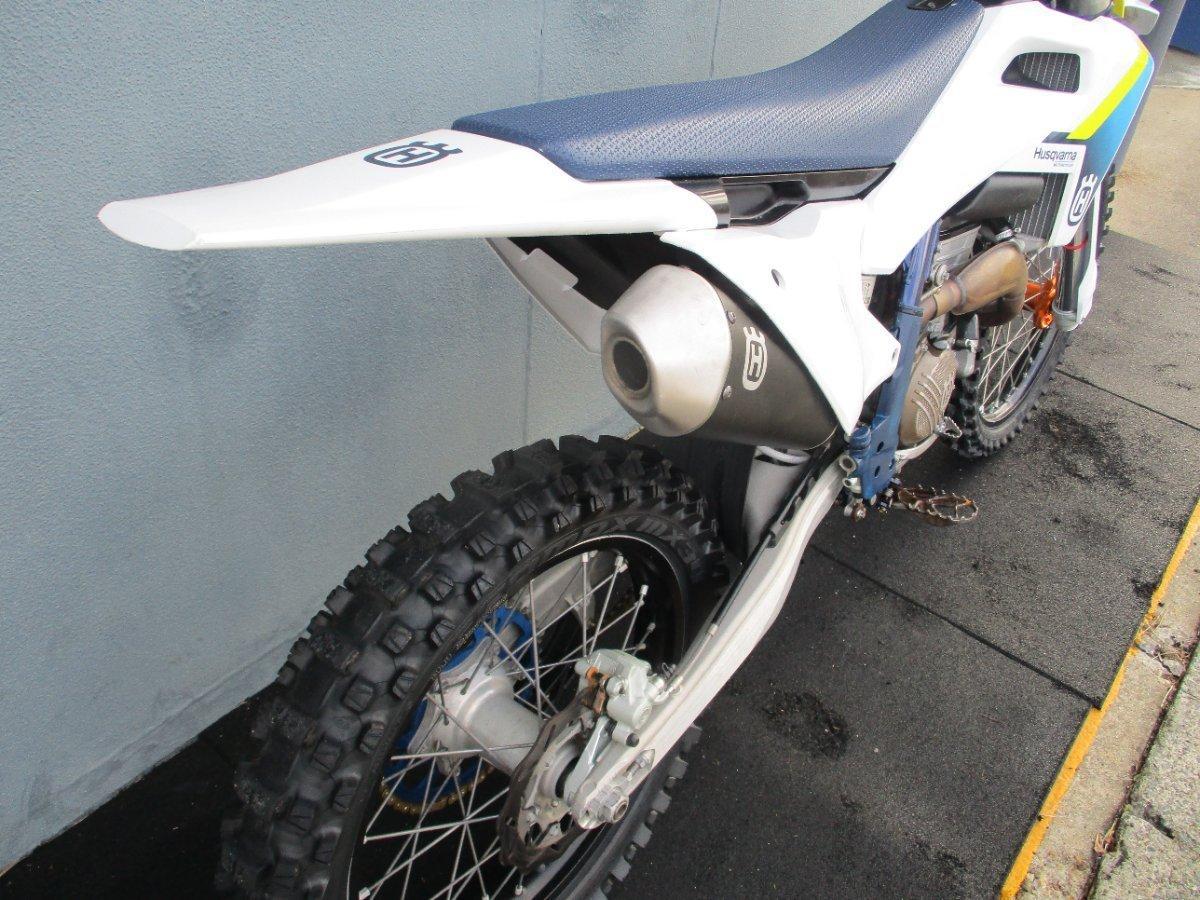 2025 HUSQVARNA FC250 MOTOCROSS