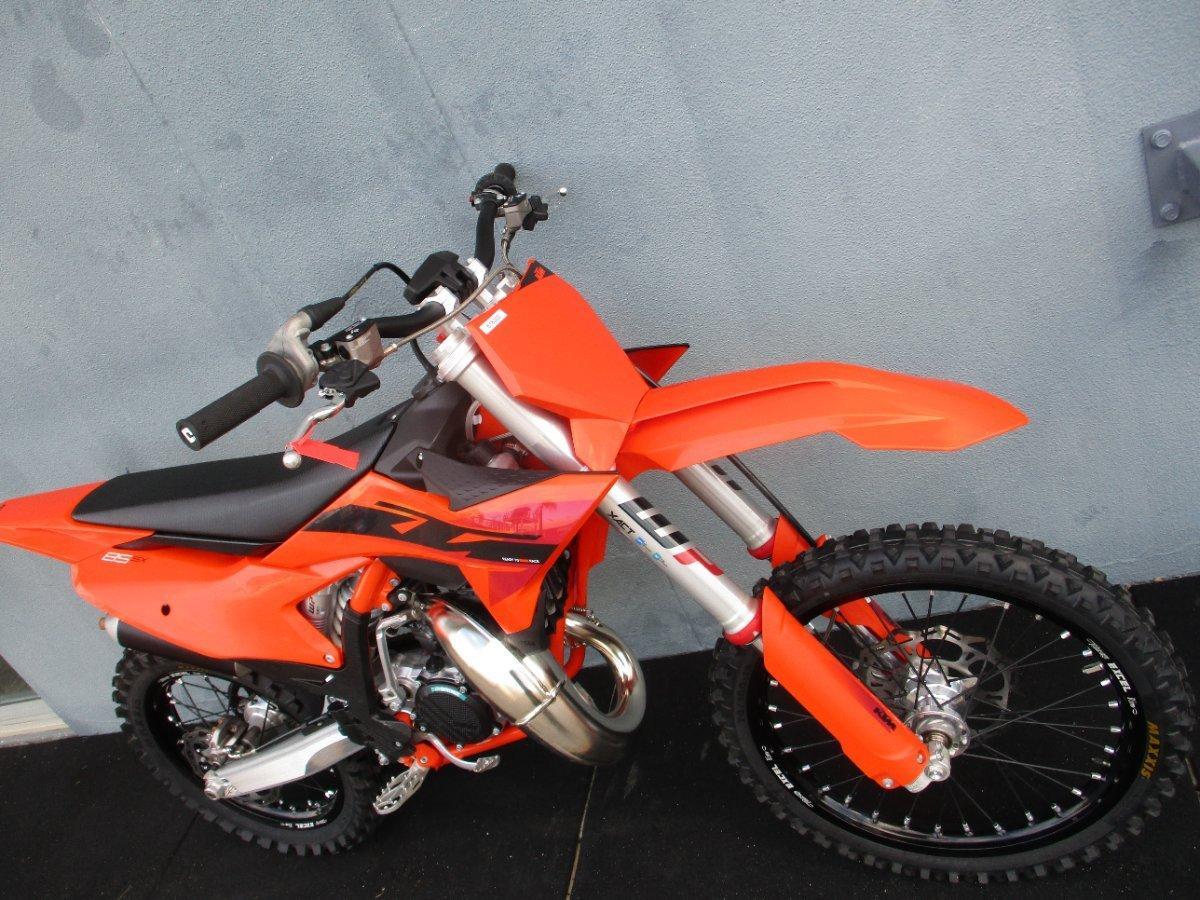 2026 KTM 85 SX (19/16) MINIBIKE