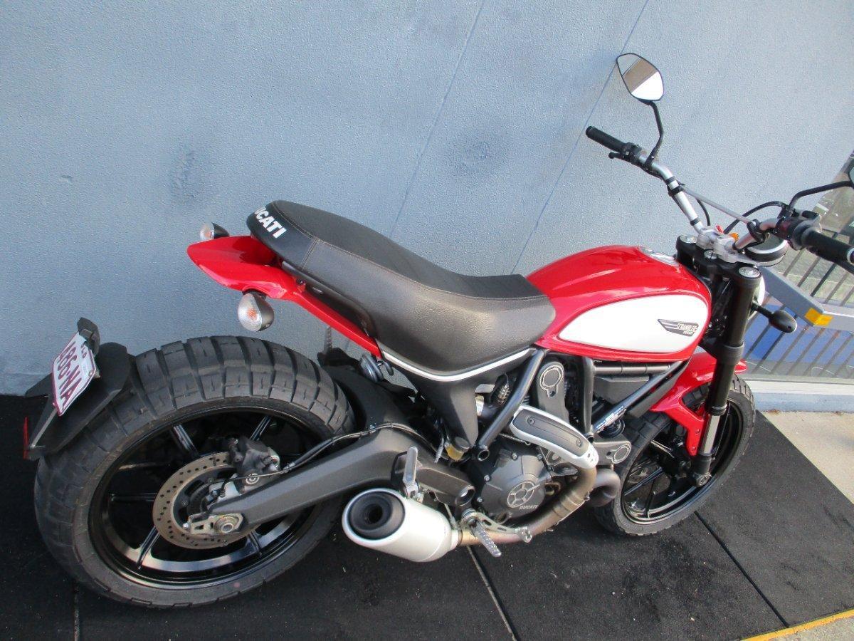 2015 DUCATI SCRAMBLER ICON SPORTS