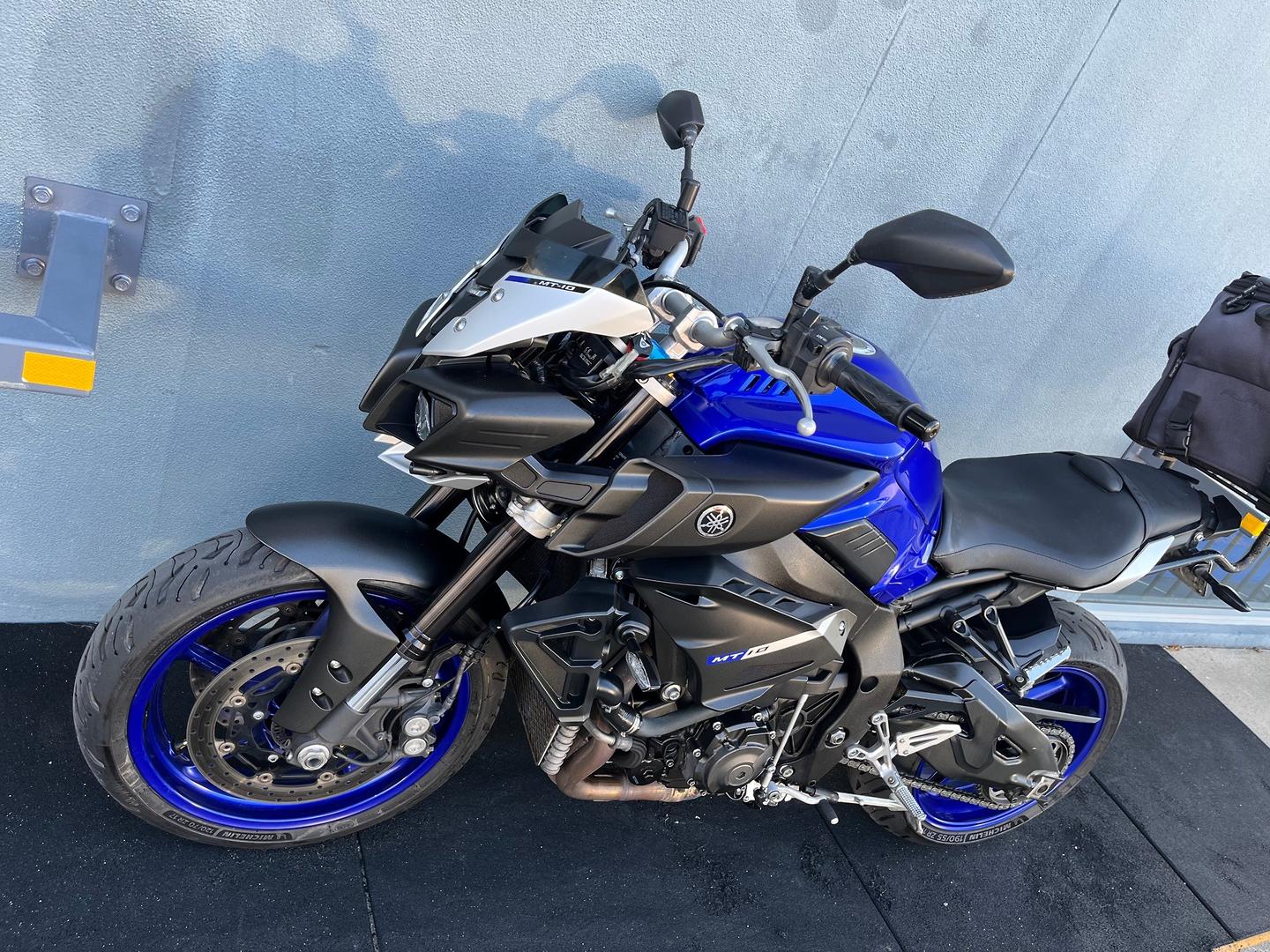 2016 YAMAHA MT-10 SPORTS