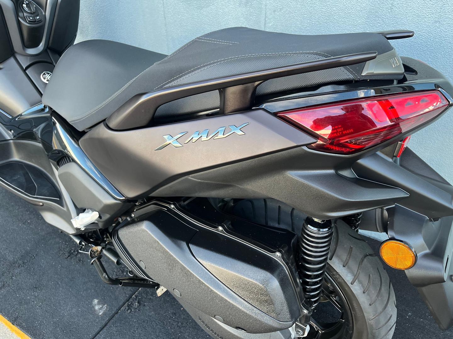 2025 YAMAHA XMAX 300 V2 SCOOTER