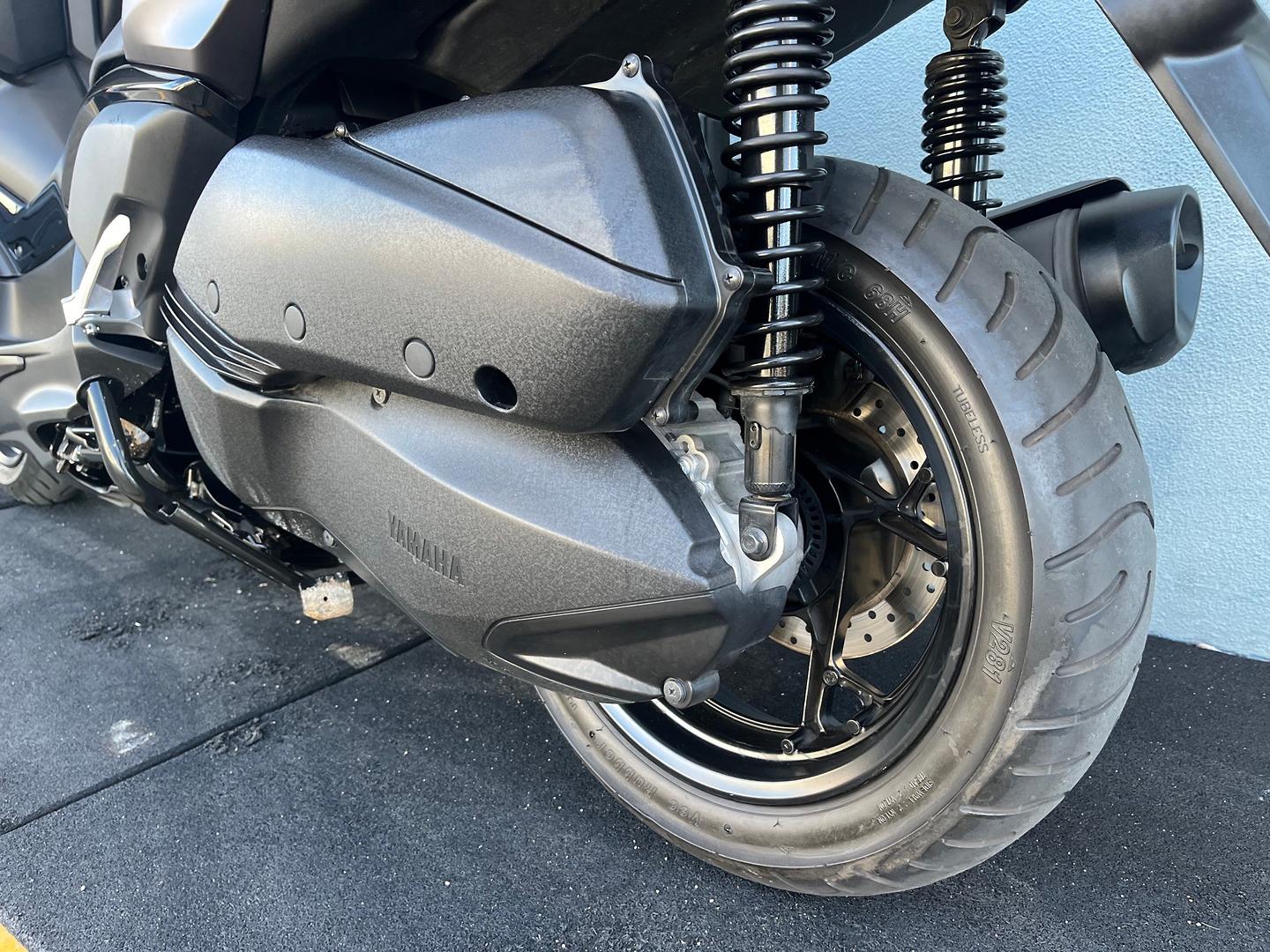 2025 YAMAHA XMAX 300 V2 SCOOTER