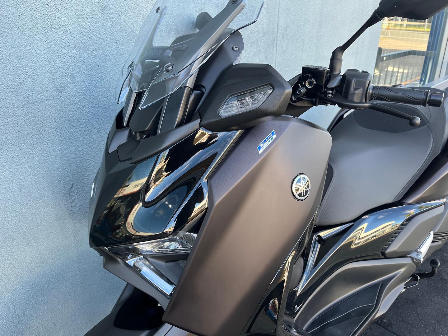 2025 YAMAHA XMAX 300 V2 SCOOTER