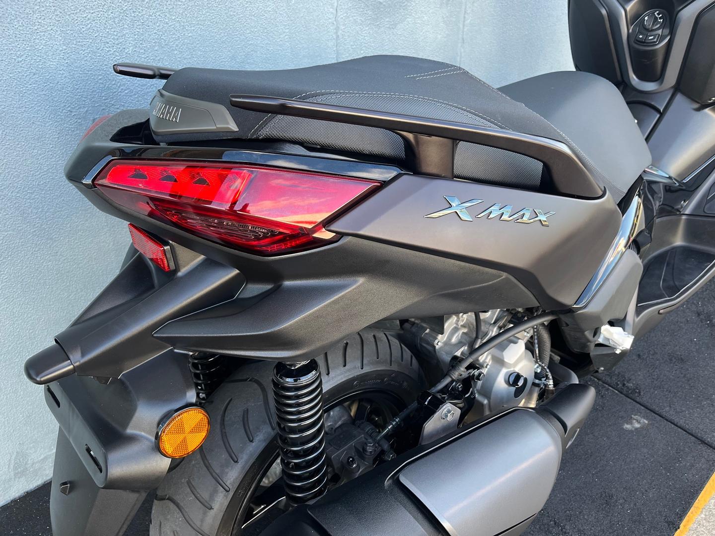 2025 YAMAHA XMAX 300 V2 SCOOTER