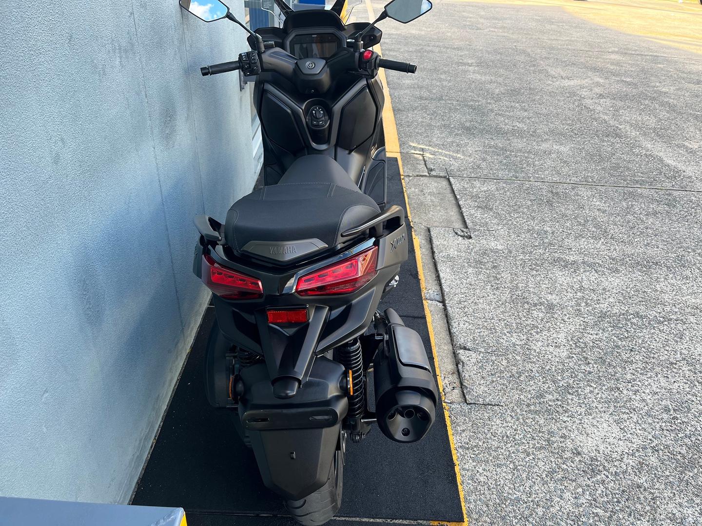 2025 YAMAHA XMAX 300 V2 SCOOTER