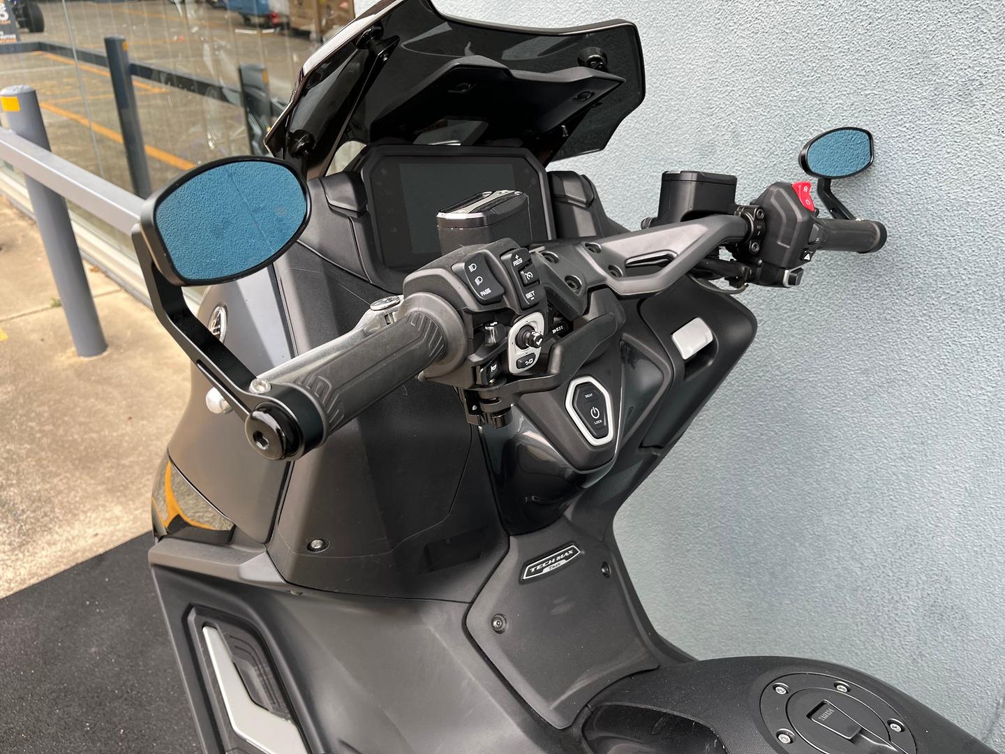 2023 YAMAHA TMAX 560 (ABS) SCOOTER