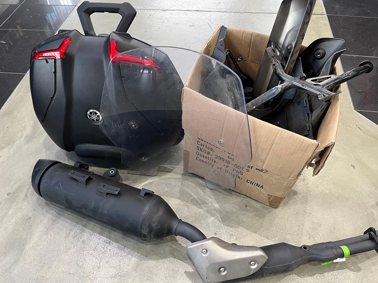 2023 YAMAHA TMAX 560 (ABS) SCOOTER