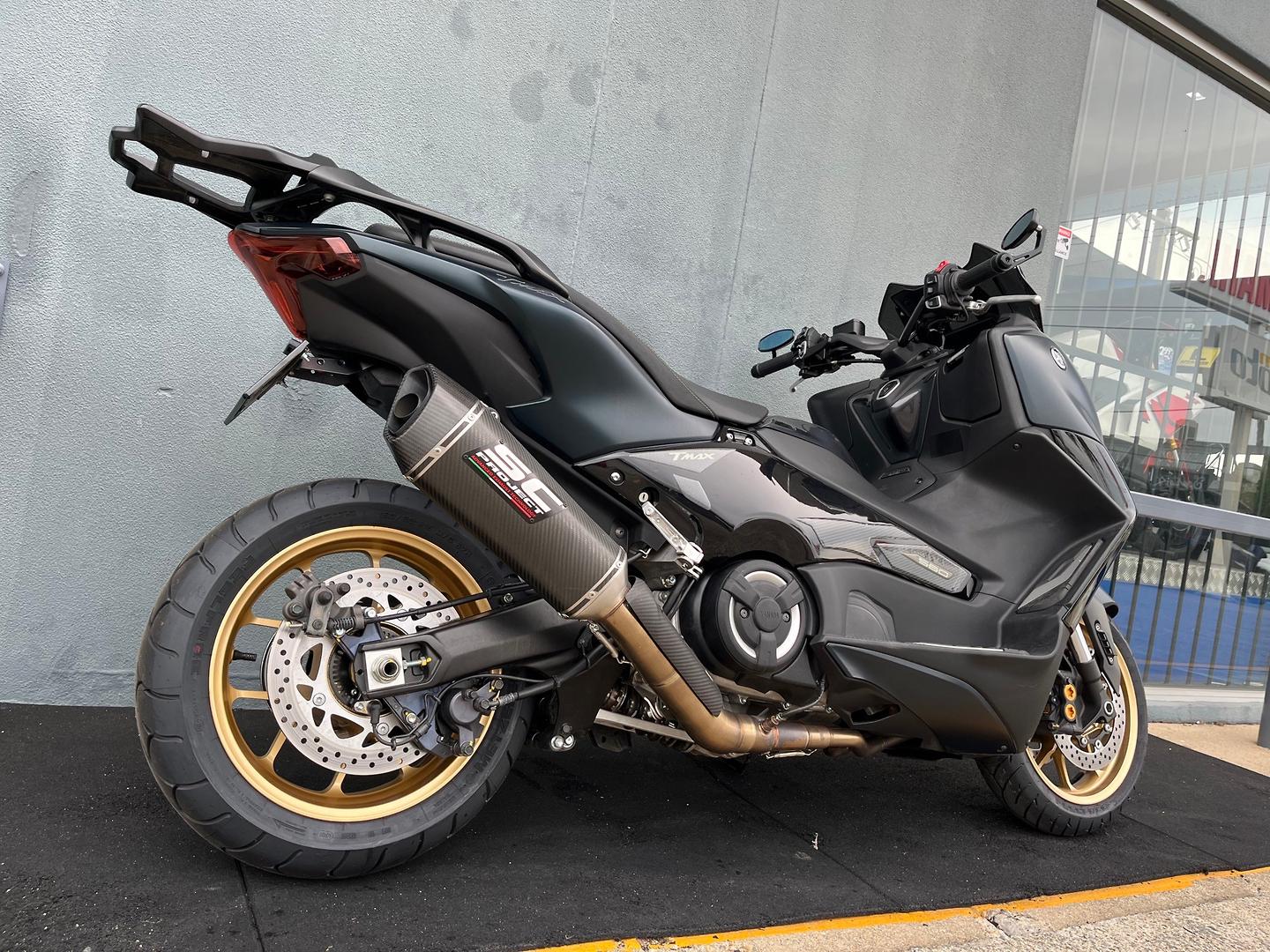 2023 YAMAHA TMAX 560 (ABS) SCOOTER