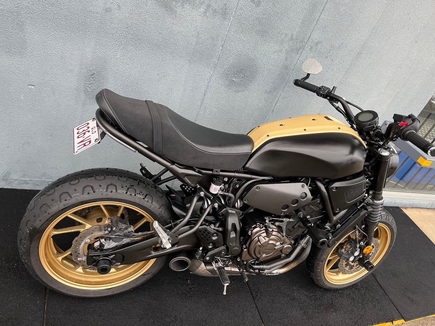 2021 YAMAHA XSR700 ROAD