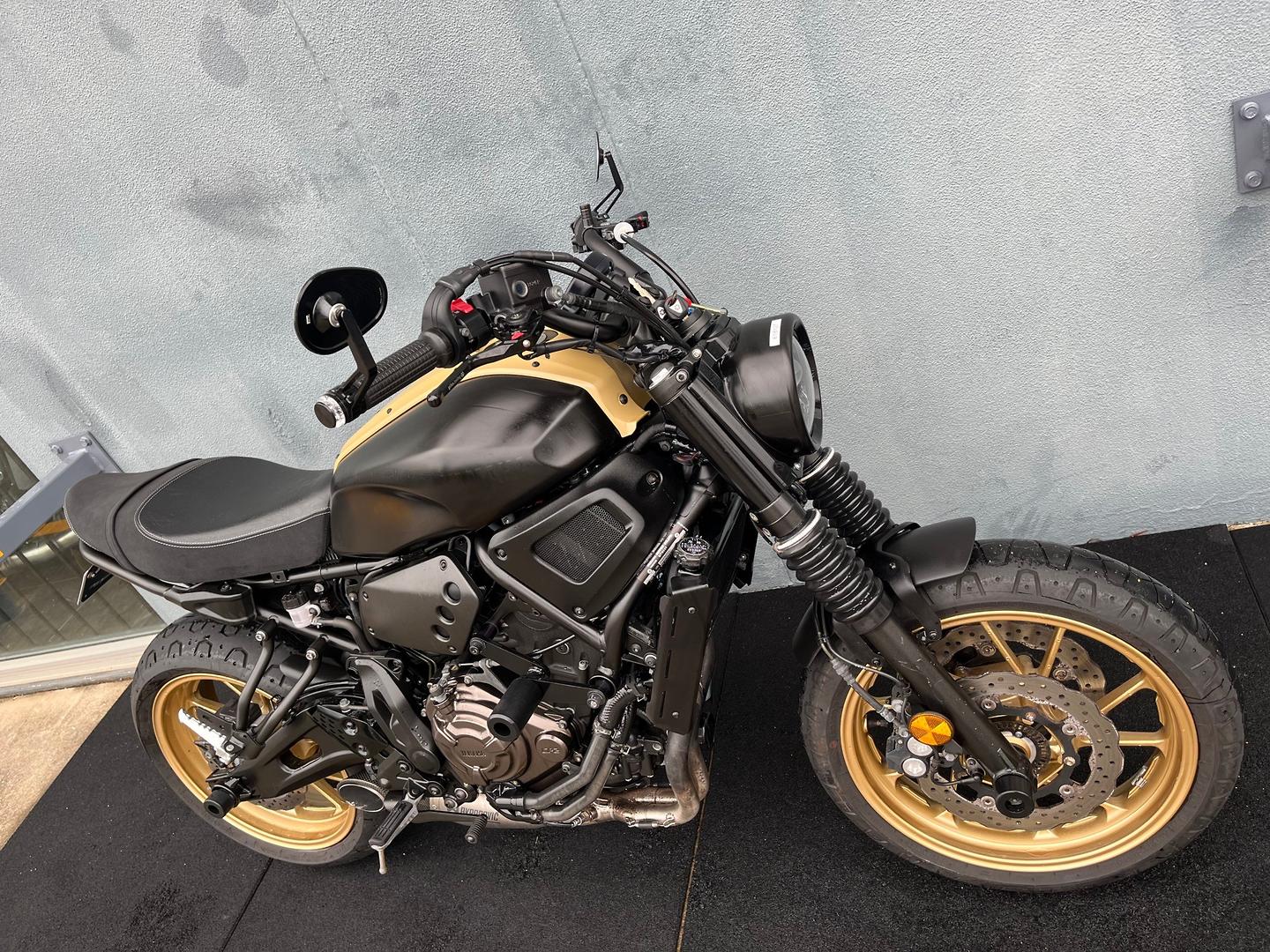 2021 YAMAHA XSR700 ROAD