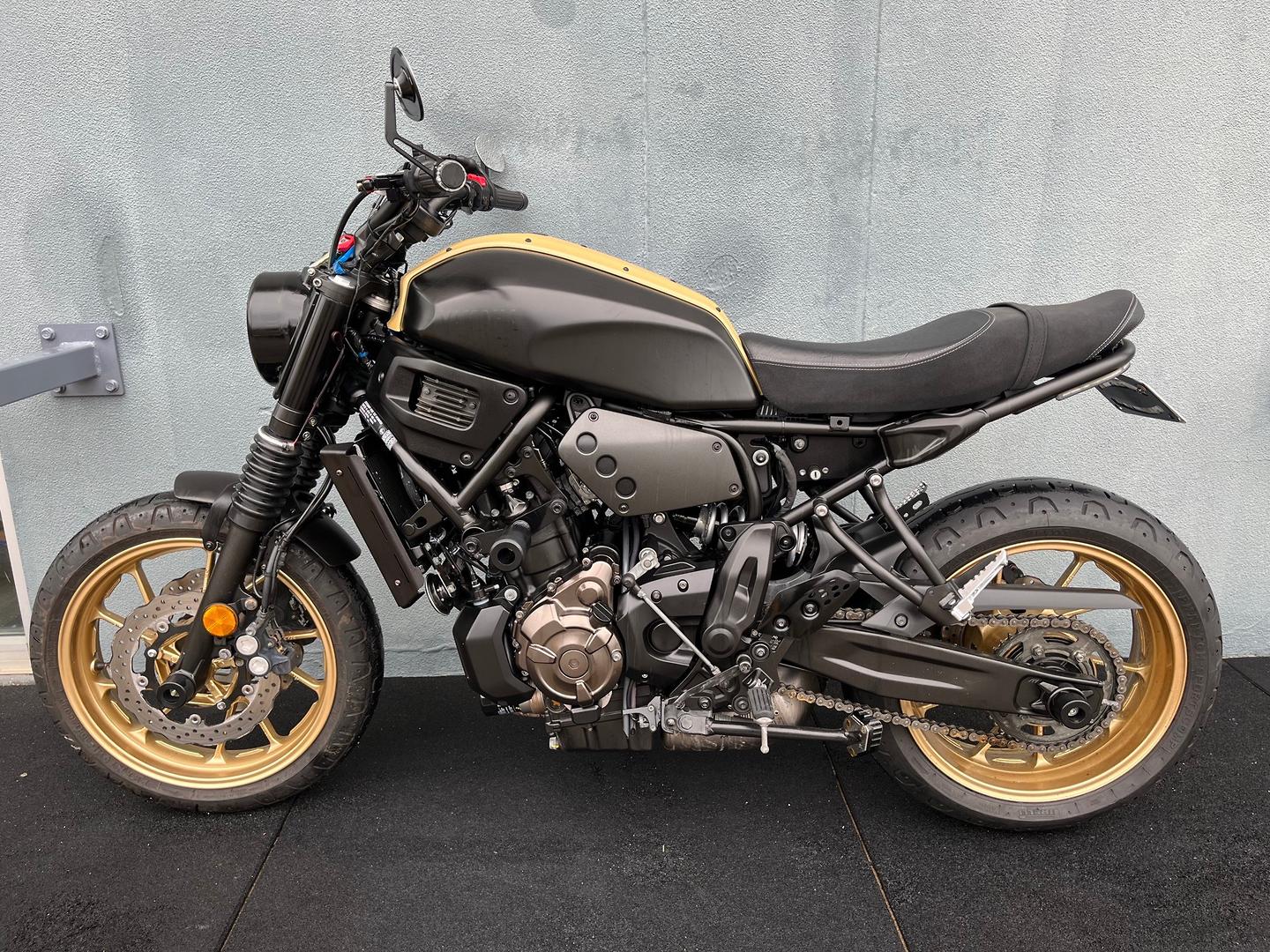 2021 YAMAHA XSR700 ROAD