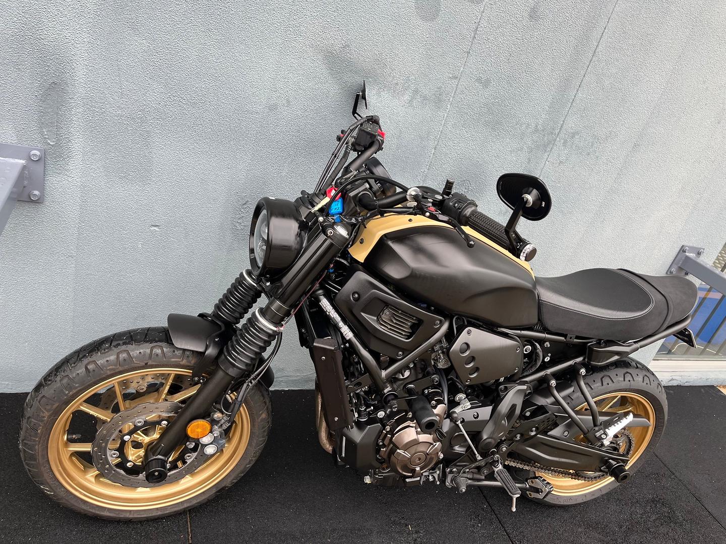 2021 YAMAHA XSR700 ROAD