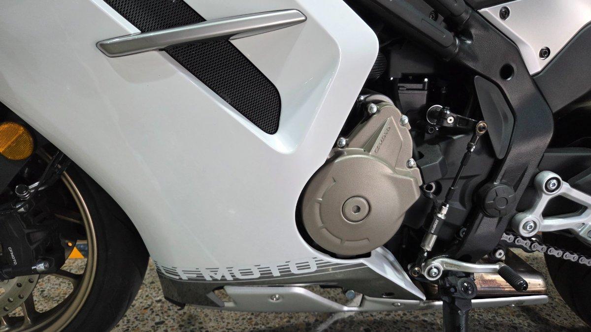 2025 CF MOTO 500 SR VOOM SPORTS