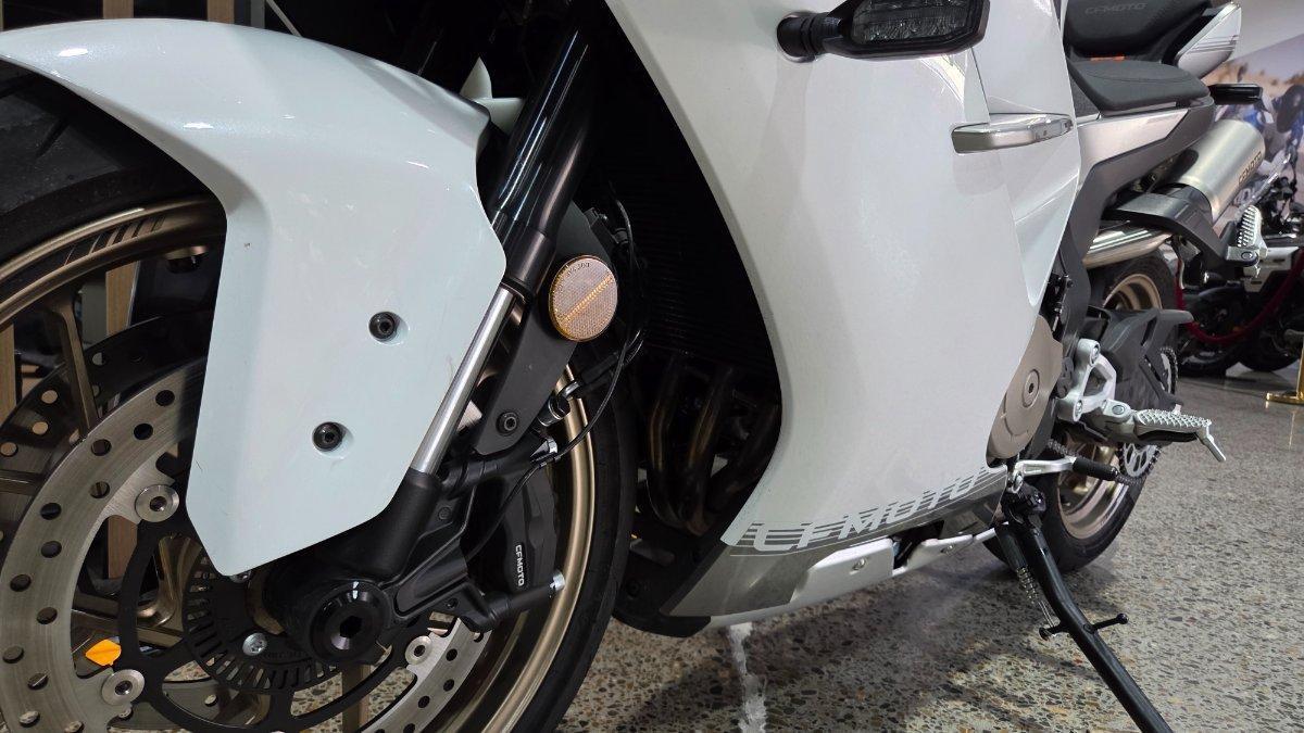 2025 CF MOTO 500 SR VOOM SPORTS